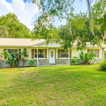 Welcoming Bartow Home Near Family Attractions!